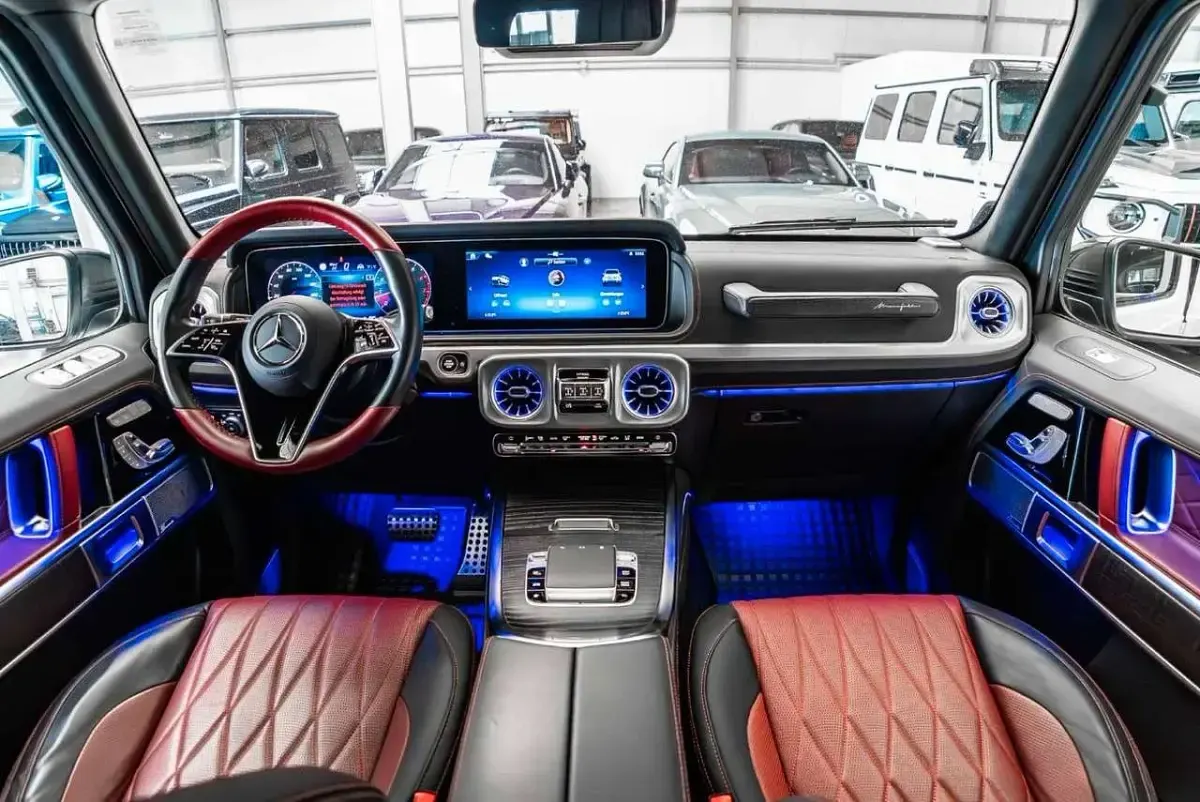 Gebraucht Mercedes G500 449 PS (330 kW) 2024 Polarweiss  unilack SUV