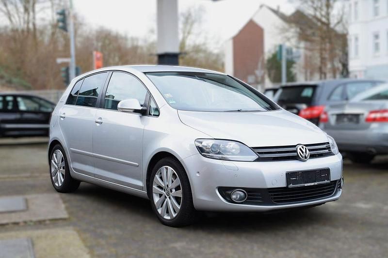 Silber Gebraucht 2010 VW Golf Plus Cross Team Van / Kleinbus | 6.680 € (Fairer Preis) - Bild 1/4