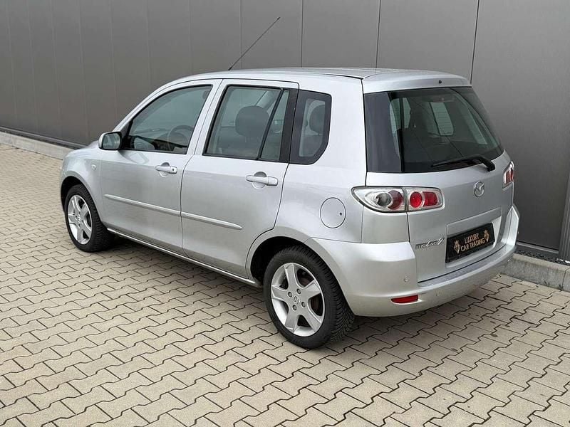 Usata Mazda 2 Active 80 CV (58 kW) 2007 Argento Utilitaria