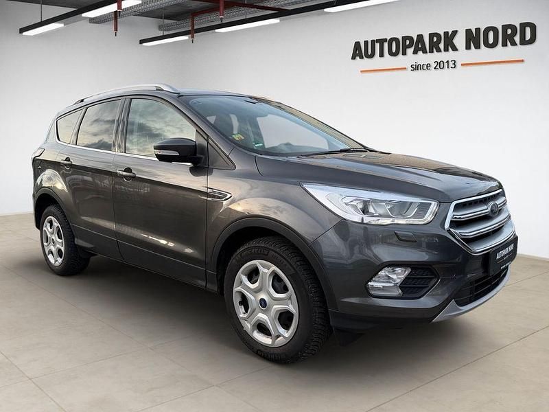 Gebraucht Ford Kuga Cool & Connect 150 PS (110 kW) 2018 Grau SUV