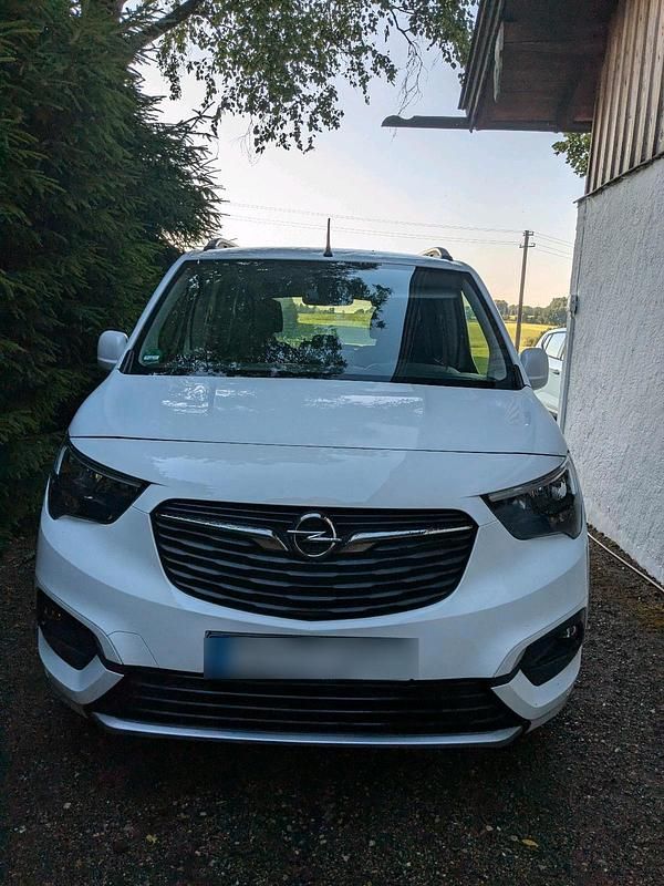 Weiß Gebraucht 2025 Opel Combo Life Kombi | 17.500 € (Superpreis) - Bild 1/4