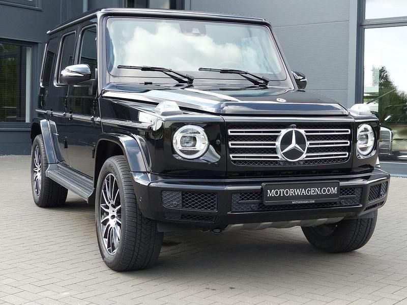 Schwarz/baltic black Gebraucht 2023 Mercedes G400 SUV | 129.700 € (Superpreis) - Bild 1/4