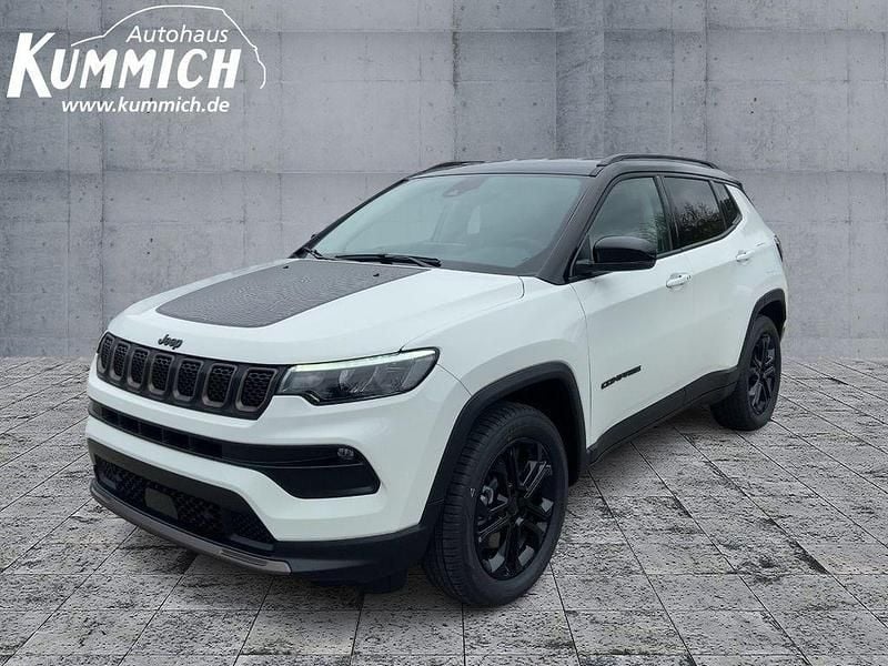 Gebraucht Jeep Compass 179 PS (131 kW) 2023 Zweifarblackierung alpine white/dach schwarz (weiß) SUV