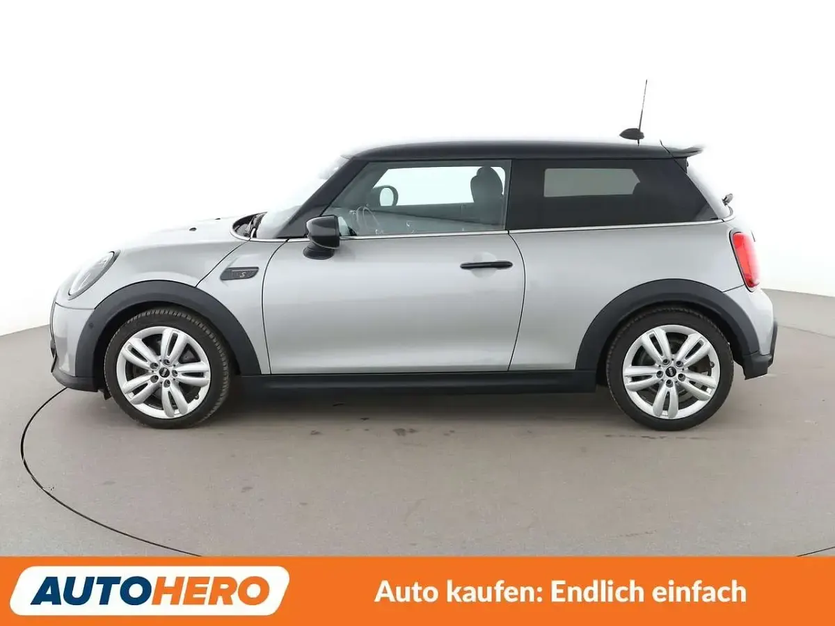 Gebraucht Mini Cooper S Resolute Edition 178 PS (130 kW) 2024 Melting silver Kleinwagen