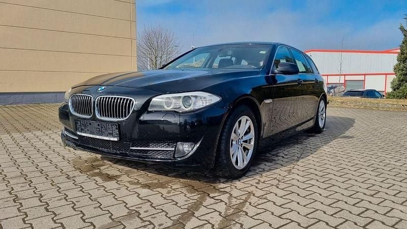 Gebraucht BMW 525 204 PS (150 kW) 2010 Schwarz Kombi