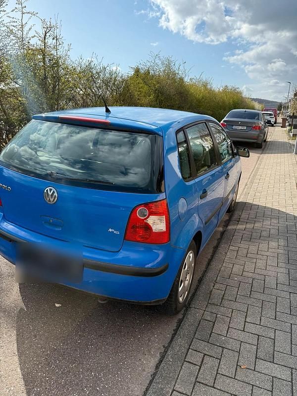 Gebraucht VW Polo 70 PS (51 kW) 2002 Blau Kleinwagen