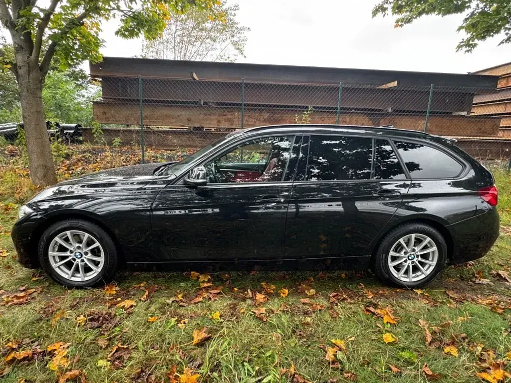 Gebraucht BMW 320 Efficient Dynamics 163 PS (119 kW) 2019 Schwarz Limousine