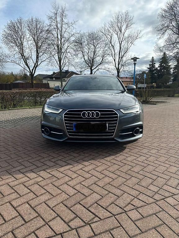 Usado Audi A6 Ambiente 272 HP (200 kW) 2015 Cinzento Sedan