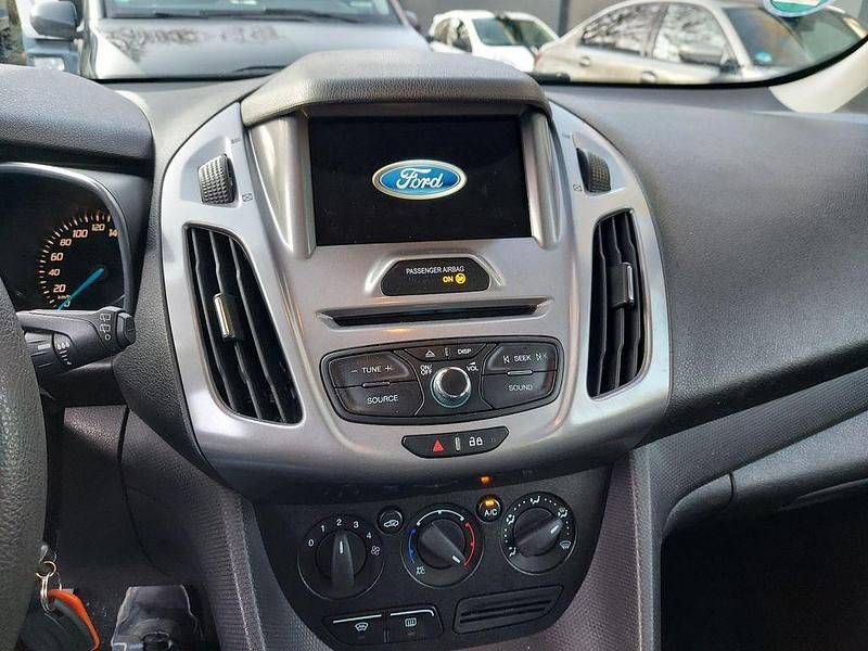 Używany Ford Transit Connect Trend 101 KM (74 kW) 2018 Srebrny Minivan