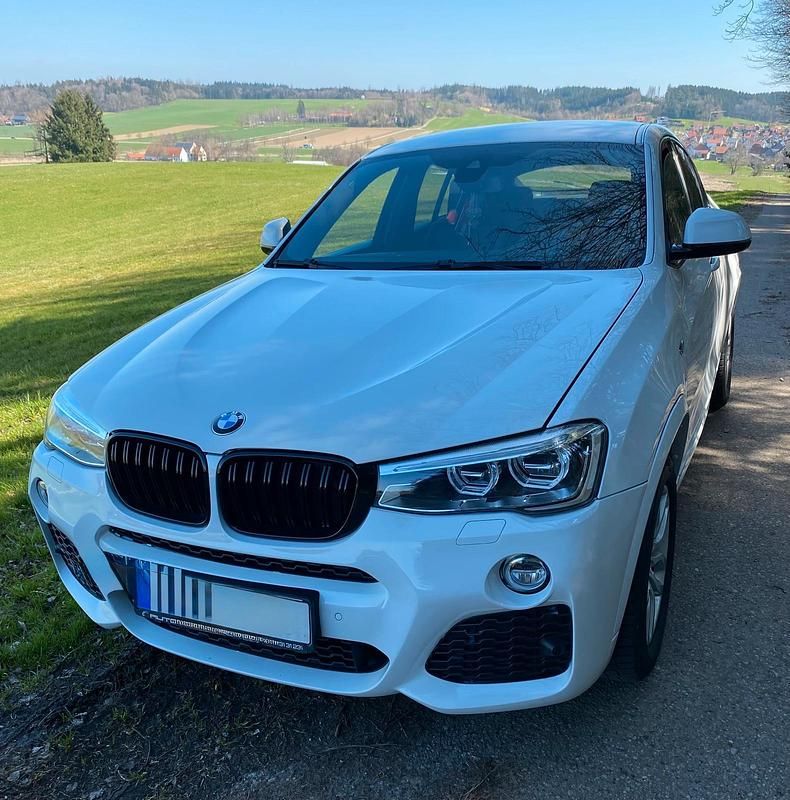 Weiß Gebraucht 2016 BMW X4 SUV | 17.899 € (Guter Preis) - Bild 1/4