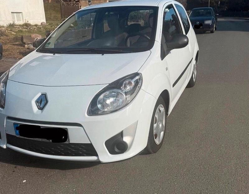 Second-hand Renault Twingo 75 CP (55 kW) 2011 Alb Hatchback