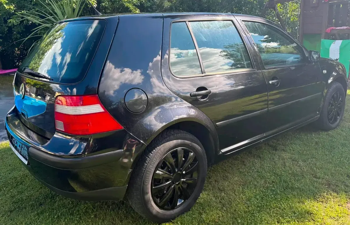 Gebraucht VW Golf IV 75 PS (55 kW) 2003 Schwarz Limousine