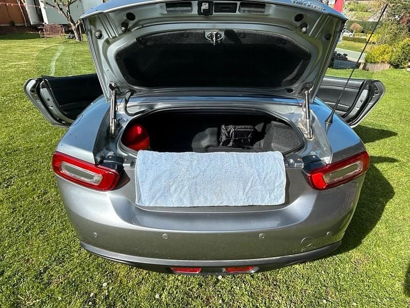 Gebraucht Fiat 124 140 PS (102 kW) 2019 Silber Cabrio