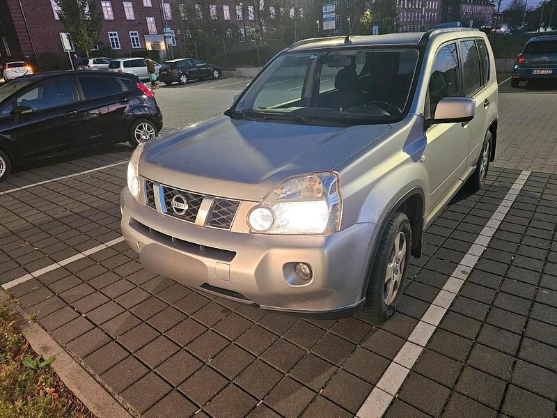 Silber Gebraucht 2008 Nissan X-Trail SUV | 3.900 € (Guter Preis) - Bild 1/4