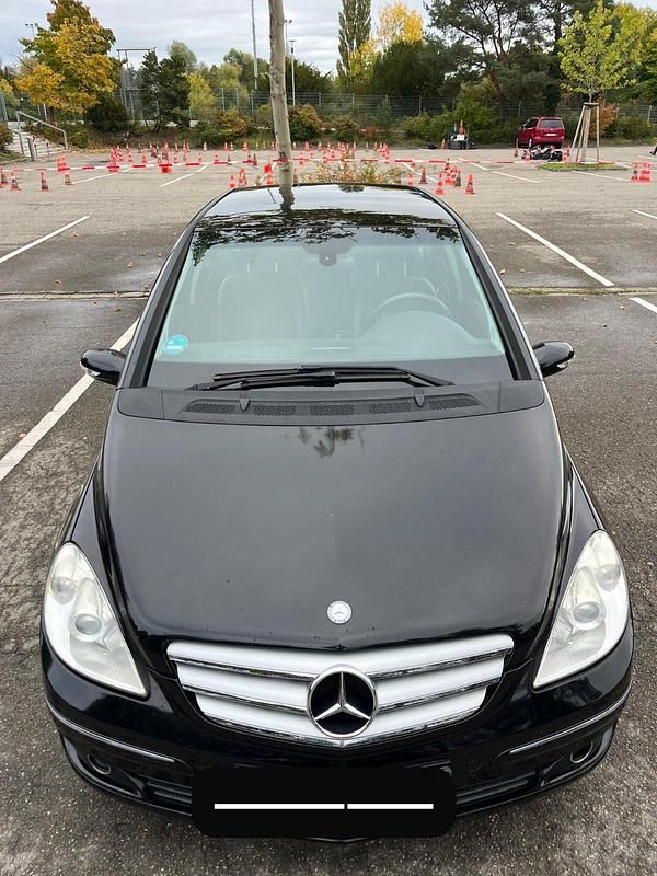 Schwarz Gebraucht 2007 Mercedes B200 Van / Kleinbus | 3.800 € (Teuer) - Bild 1/4