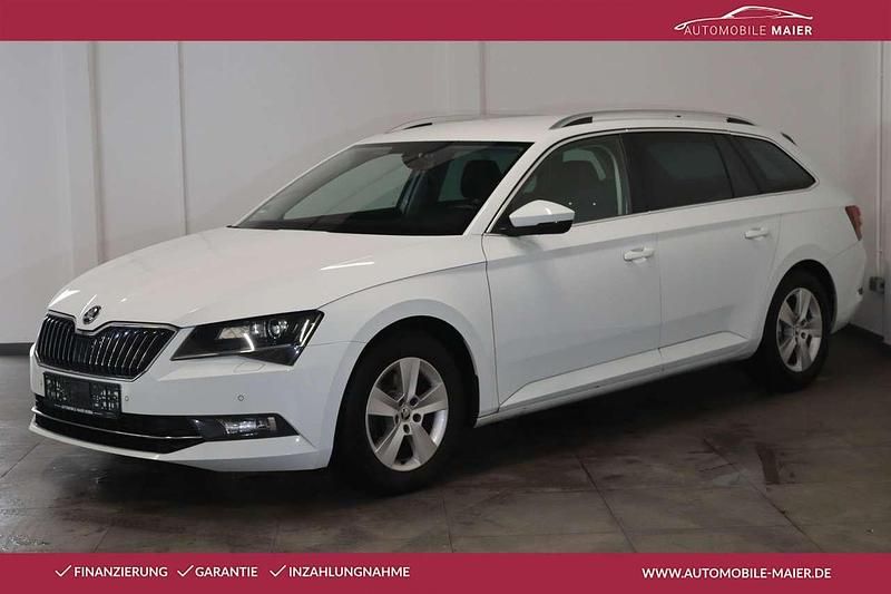 Gebraucht Skoda Superb Style 150 PS (110 kW) 2016 Laserweiss Kombi