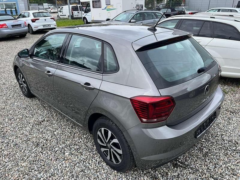 Gebraucht VW Polo Active 95 PS (69 kW) 2021 Grau Kleinwagen