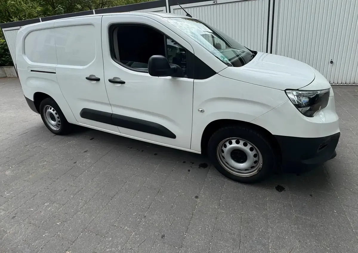 Gebraucht Opel Combo 102 PS (75 kW) 2021 Weiß Van / Kleinbus
