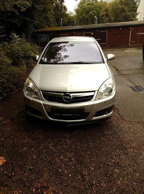 Silber Gebraucht 2006 Opel Signum Kombi | 1.550 € (Guter Preis) - Bild 1/4