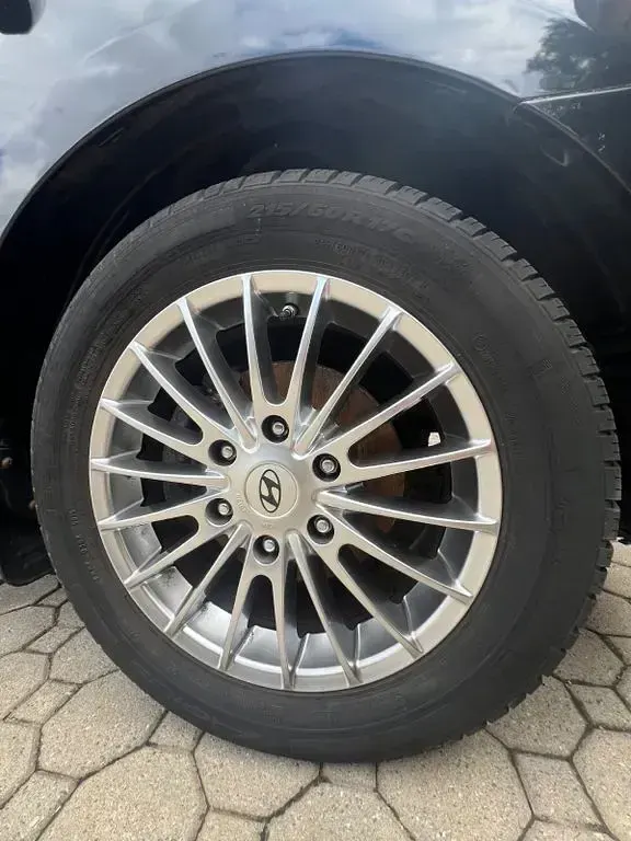 Gebraucht Hyundai H-1 170 PS (125 kW) 2011 Schwarz Van / Kleinbus