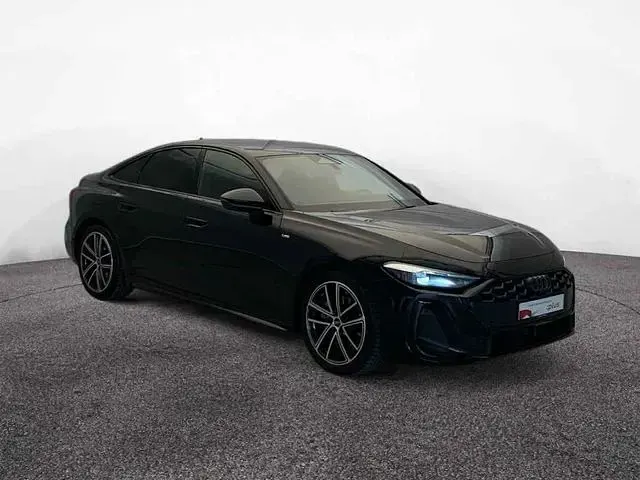 Gebraucht Audi A5 S-Line 204 PS (150 kW) 2025 Schwarz Limousine
