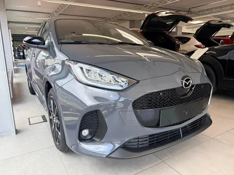 Neu Mazda 2 Homura-Line 116 PS (85 kW) 2026 Charcoal grey Kleinwagen