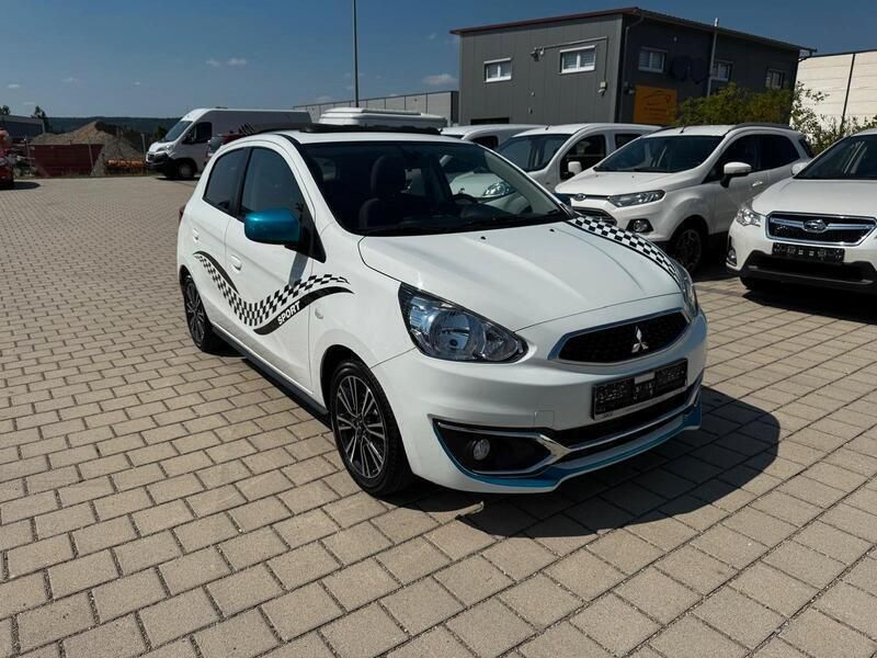 Weiß Gebraucht 2018 Mitsubishi Space Star Edition Kleinwagen | 7.990 € (Fairer Preis) - Bild 1/4