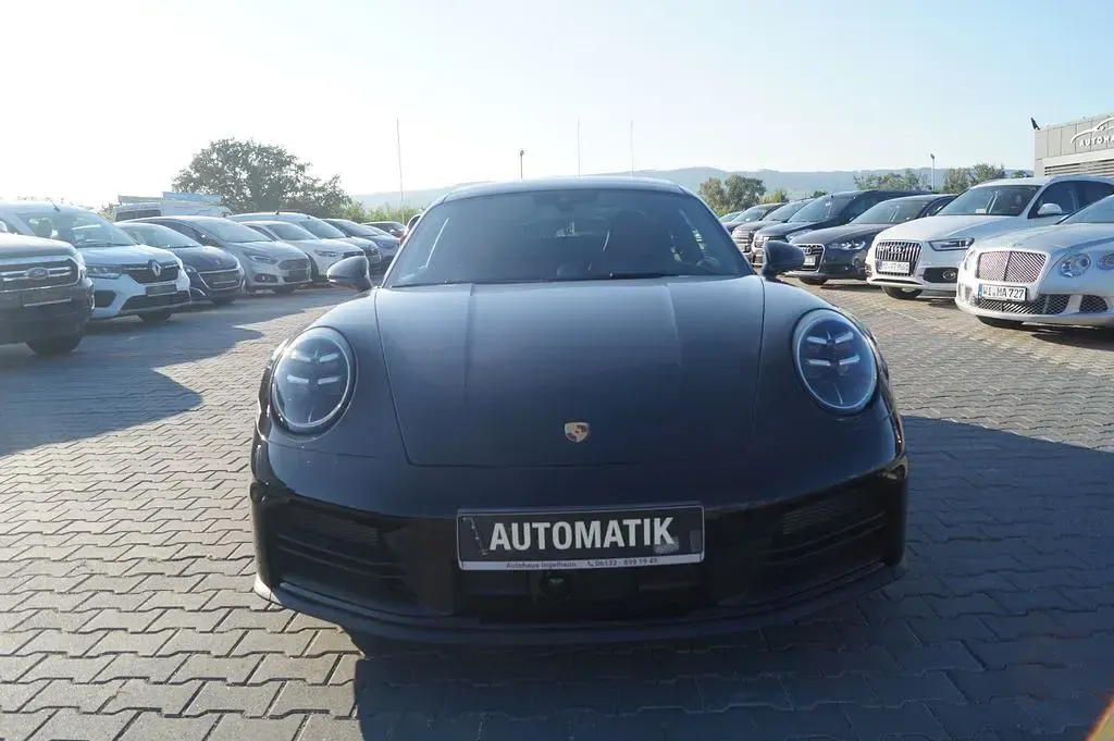 Gebraucht Porsche 992 394 PS (289 kW) 2025 Schwarz Coupé