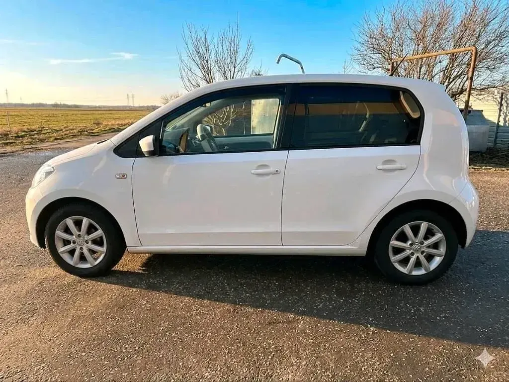 Gebraucht VW up! 60 PS (44 kW) 2016 Weiß Kleinwagen