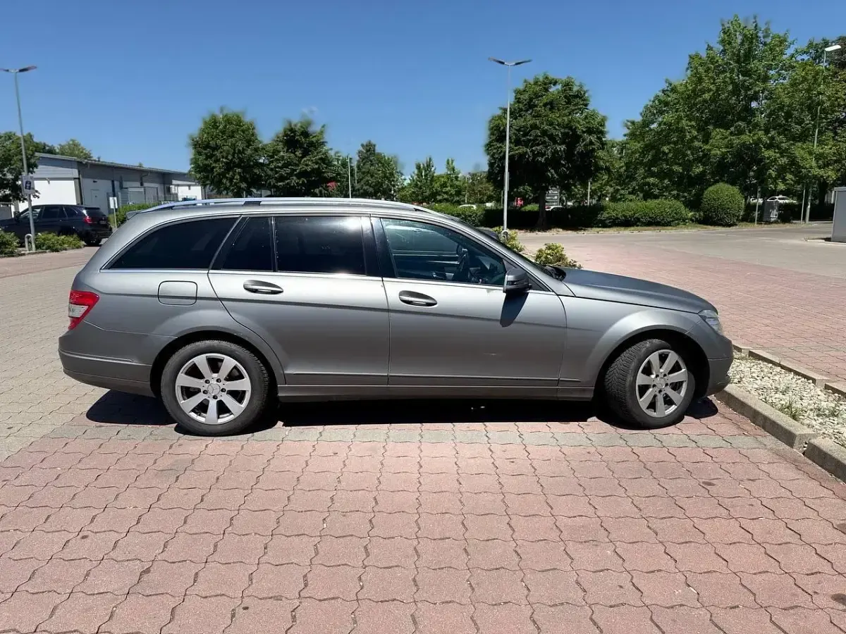 Gebraucht Mercedes C220 170 PS (125 kW) 2010 Silber Kombi