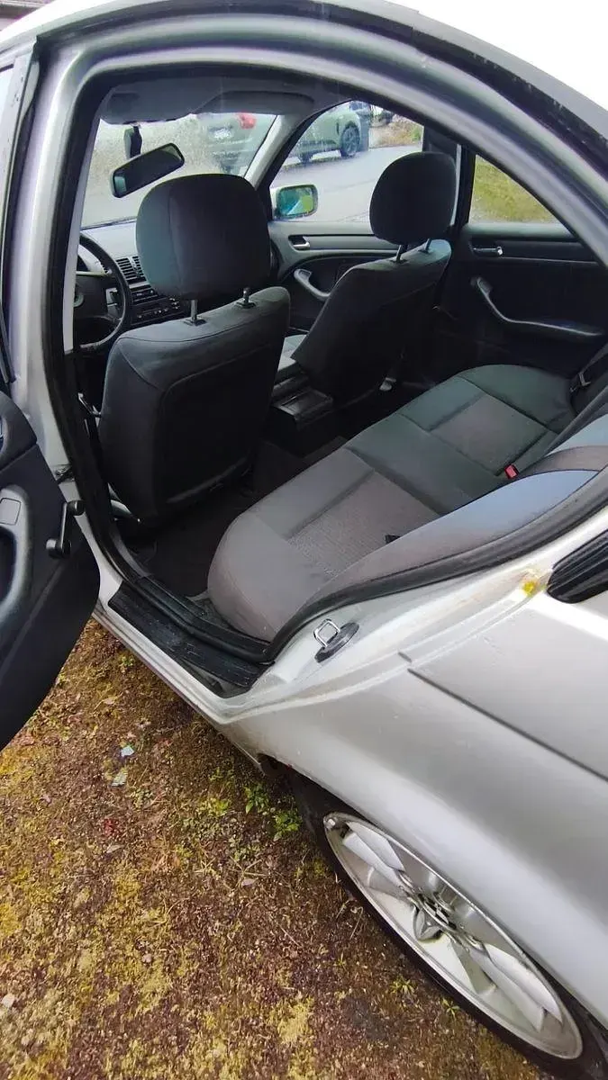 Gebraucht BMW 316 116 PS (85 kW) 2002 Silber Limousine