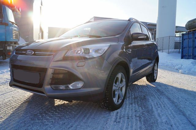 Gebraucht Ford Kuga Titanium 140 PS (102 kW) 2013 Grau metallic SUV