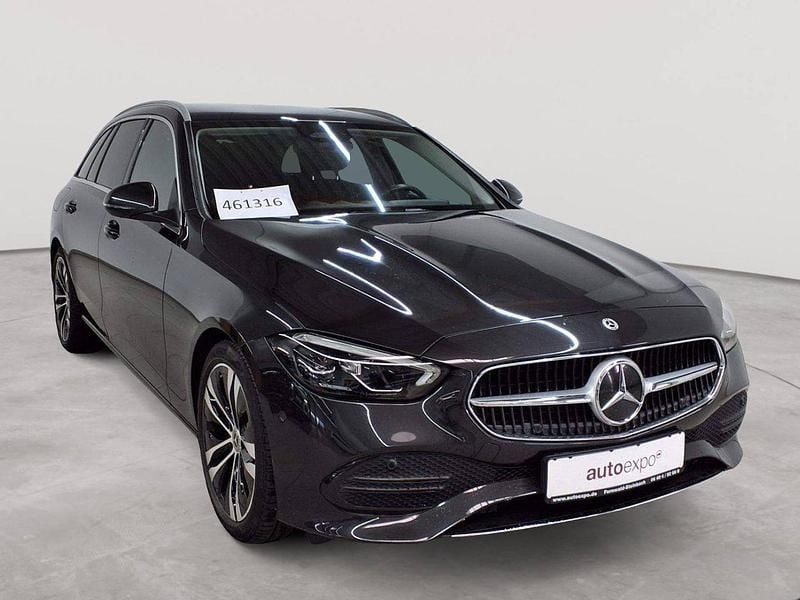 Graphitgrau metallic Gebraucht 2022 Mercedes C200 Kombi | 26.990 € (Guter Preis) - Bild 1/4