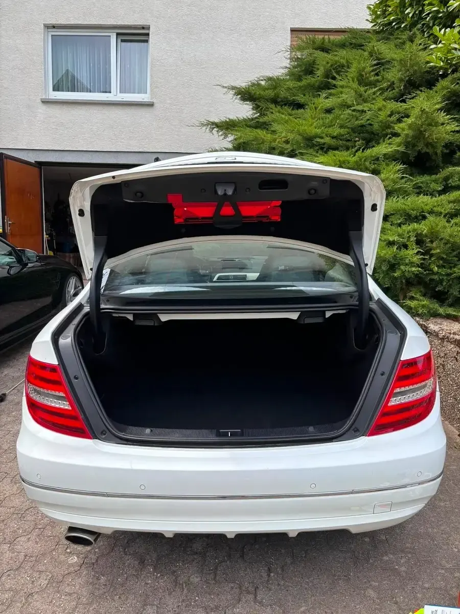 Gebraucht Mercedes C220 170 PS (125 kW) 2013 Weiß Coupé