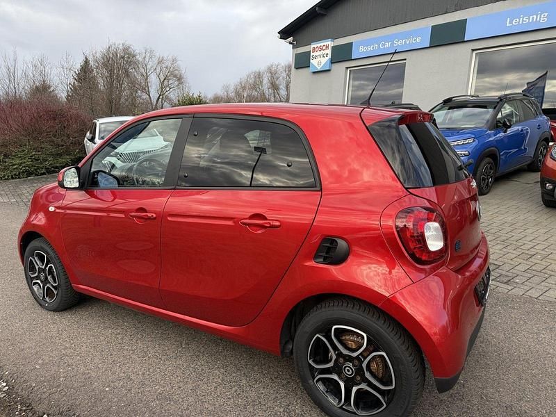 Gebraucht Smart ForFour Electric Drive Passion 60 kW (82 PS) 2019 Rot Kleinwagen