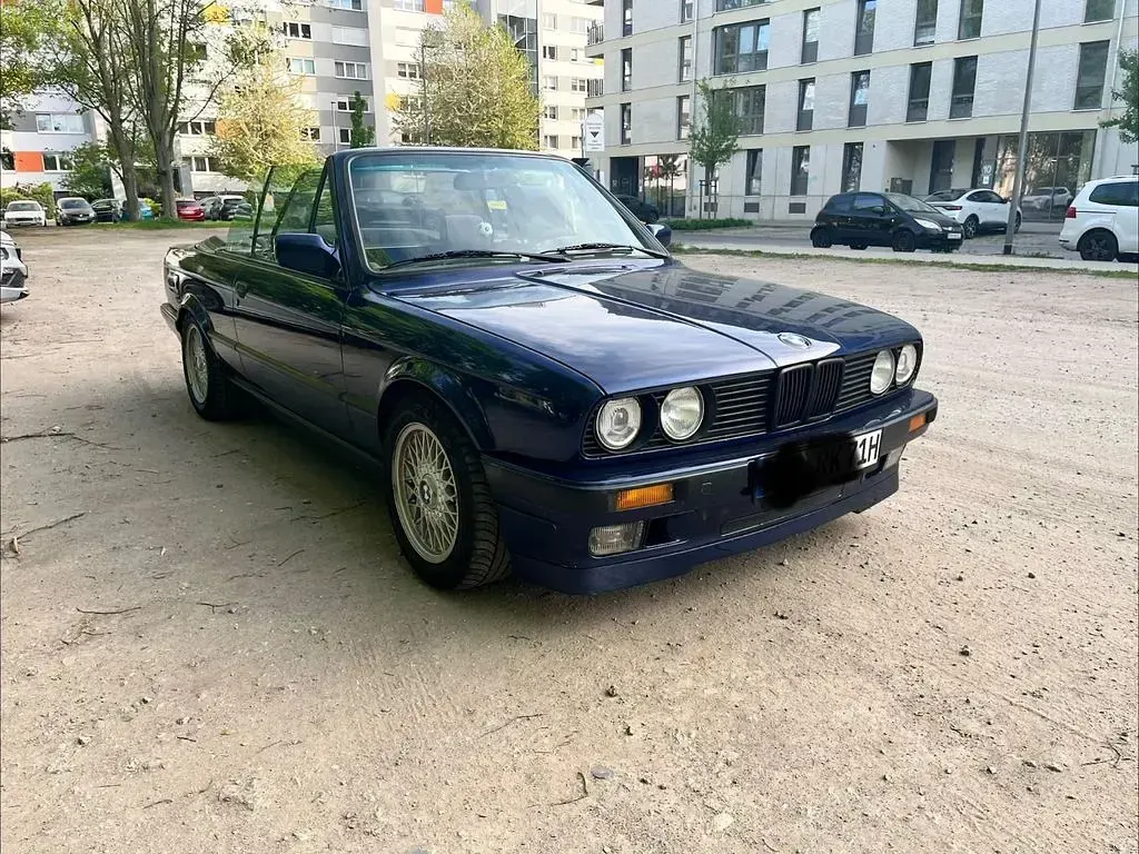 Gebraucht BMW 320 Cabriolet Performance 129 PS (94 kW) 1991 Blau Cabrio