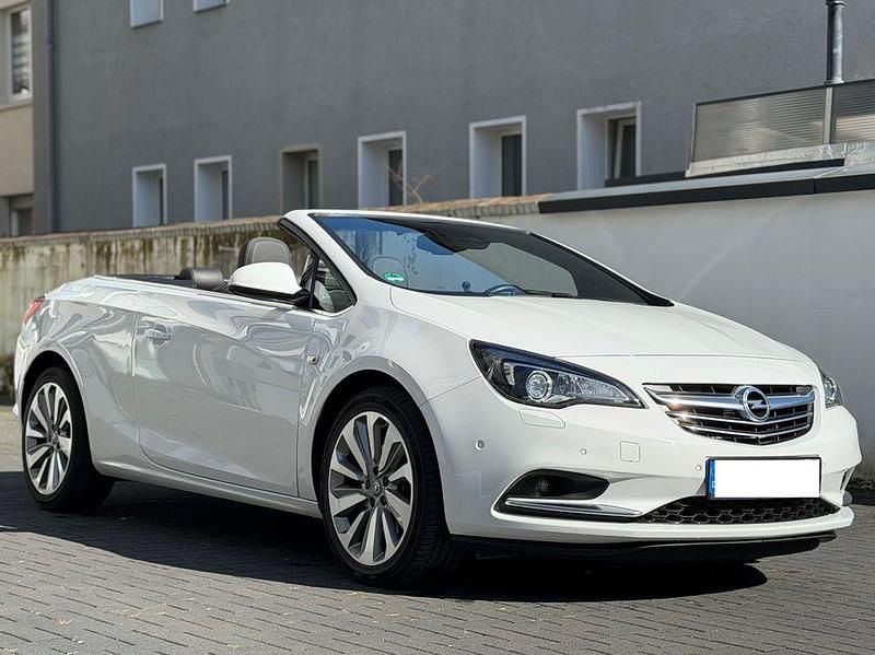 Gebraucht Opel Cascada Active 170 PS (125 kW) 2017 Weiß Cabrio