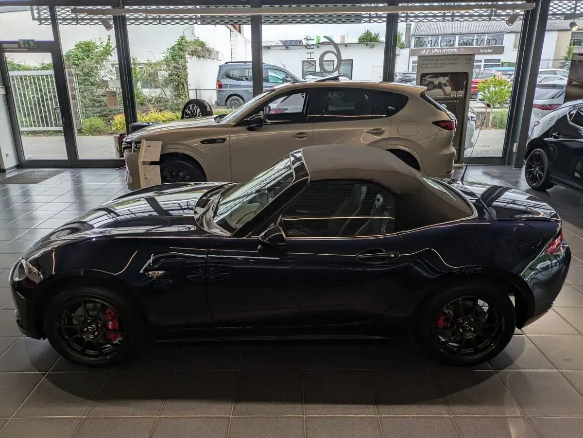 Neu Mazda MX5 Homura-Line 132 PS (97 kW) 2026 Aero grey Cabrio