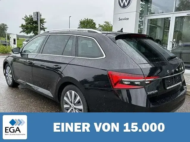 Gebraucht Skoda Superb Style 190 PS (139 kW) 2022 Schwarz metallic Kombi