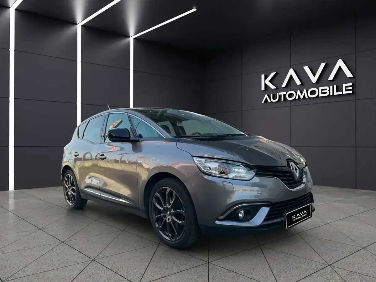 Gebraucht Renault Scenic E-Tech LIMITED 140 PS (102 kW) 2019 Grau Van / Kleinbus