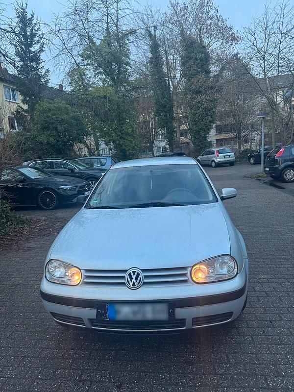 Gebraucht VW Golf IV 90 PS (66 kW) 1998 Kleinwagen