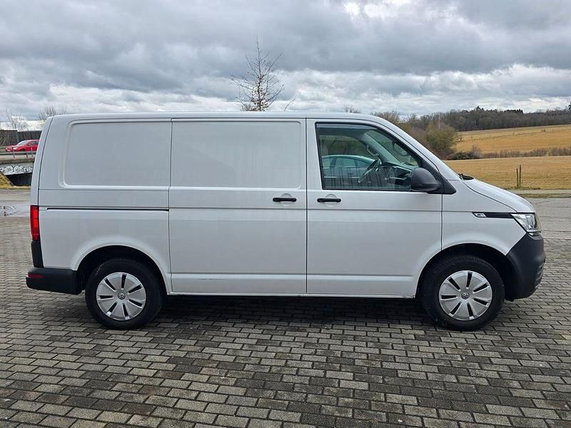 Gebraucht VW Transporter 110 PS (80 kW) 2022 Candyweiss Van