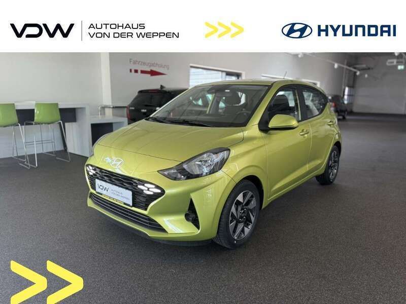 Lucid lime (grün) Neu 2025 Hyundai i10 Trend Kleinwagen | 17.490 € (Fairer Preis) - Bild 1/4