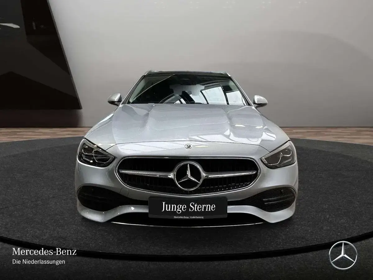 Gebraucht Mercedes C200 Avantgarde 204 PS (150 kW) 2025 Silber Limousine