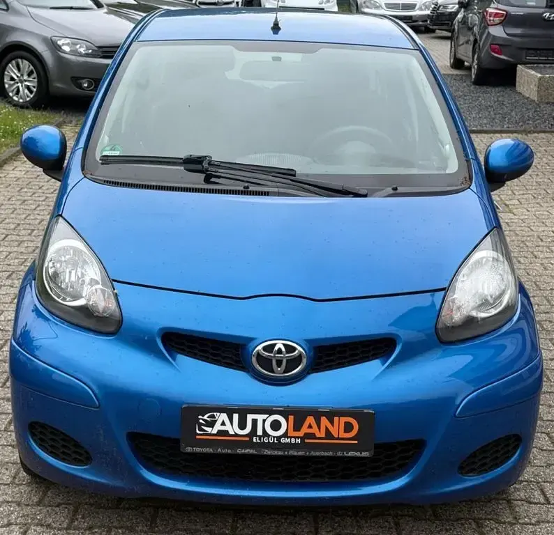Gebraucht Toyota Aygo City 68 PS (50 kW) 2009 Blau Kleinwagen