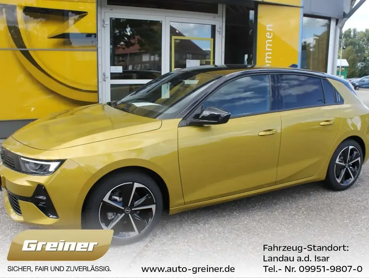 Gebraucht Opel Astra 131 PS (96 kW) 2025 Limousine