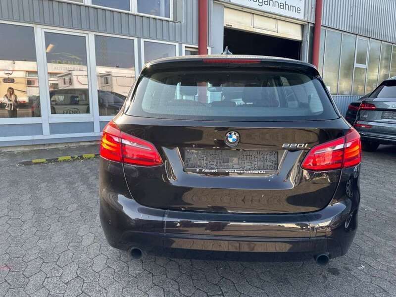 Gebraucht BMW 220 Active Tourer 192 PS (141 kW) 2015 Black sapphire metallic Van / Kleinbus