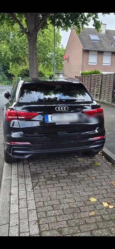 Schwarz Gebraucht 2020 Audi Q3 S-Line SUV | 27.499 € (Superpreis) - Bild 1/4