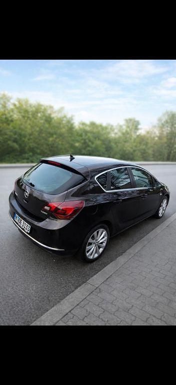 Gebraucht Opel Astra Selection 86 PS (63 kW) 2015 Limousine