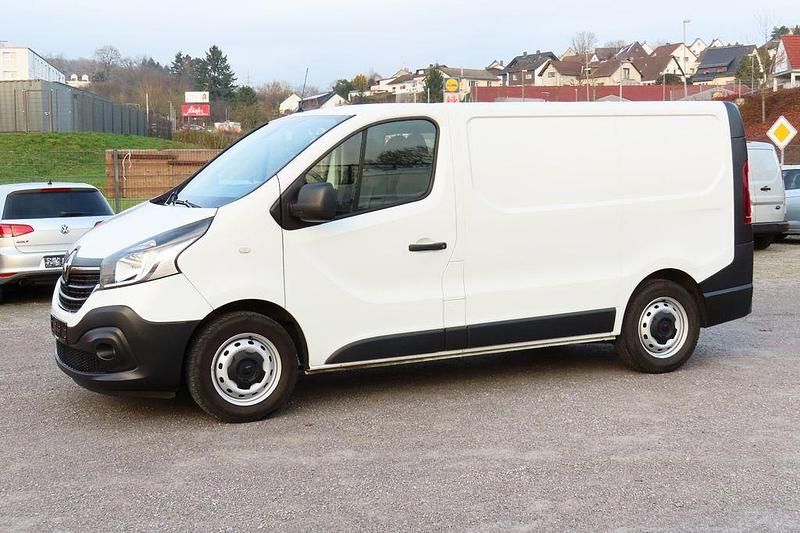Gebraucht Renault Trafic Komfort 120 PS (88 kW) 2021 Weißglacier Van / Kleinbus